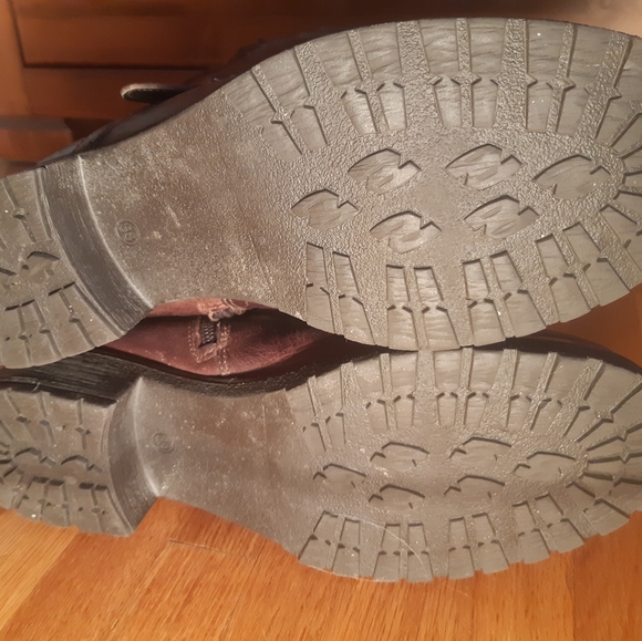 Bata Leather Boots - Picture 5 of 8